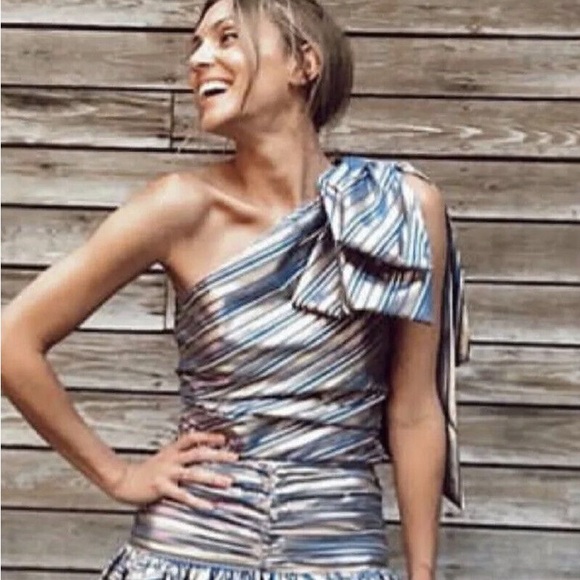 NWT 🦋 BLOGGERS FAVORITE 🦋 ZARA STRIPED TOP BLOUSE SIZE M - Picture 3 of 9